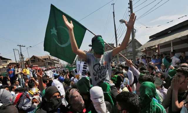 پاکستان کے عوام اور پاک فوج مظلوم کشمیری بہن بھائیوں کے ساتھ کھڑے ہیں، حریت رہنما