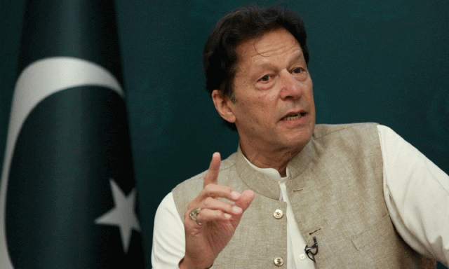 فیکٹ چیک: کیا عمران خان کو پہلے بری کیا گیا اور پھر سزا سنائی گئی؟