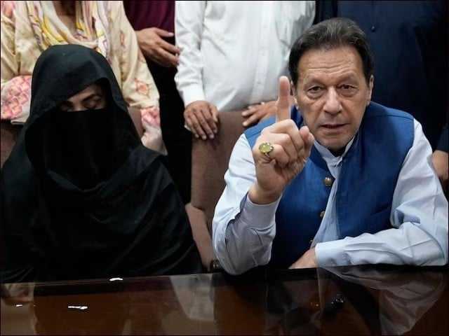 190ملین پاؤنڈ کیس : عمران خان کو 14 سال، بشریٰ بی بی کو 7 سال قید کی سزا