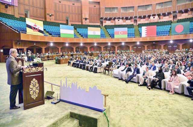 اسلام آباد: وزیراعظم شہباز شریف کامن ویلتھ ایشیا یوتھ الائنس سمٹ سے خطاب کررہے ہیں