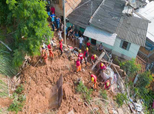 برازیل میں تودے گرنے سے 10 افراد ہلاک ہوگئے