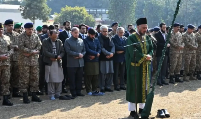 میر علی میں جام شہادت نوش کرنیوالے میجر حمزہ اسرار شہید کی نماز جنازہ ادا