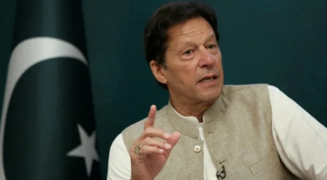 کے پی میں مبینہ کرپشن اور وزرا کی کارکردگی، عمران خان کی مئی تک رپورٹ پیش کرنےکی ہدایت