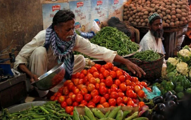 فروری : مہنگائی بڑھنے کی رفتار حکومتی تخمینوں سے بھی نیچے