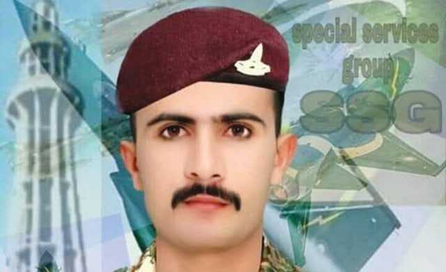 دہشتگردوں سے لڑتے شہید ہونے والا محمد افضال چیچہ وطنی میں سپرد خاک