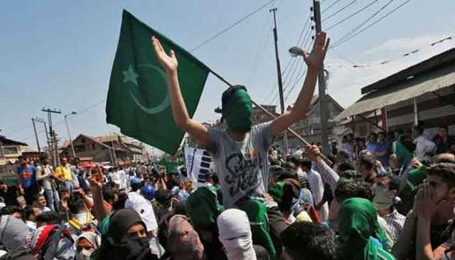 پاکستان کے عوام اور پاک فوج مظلوم کشمیری بہن بھائیوں کے ساتھ کھڑے ہیں، حریت رہنما