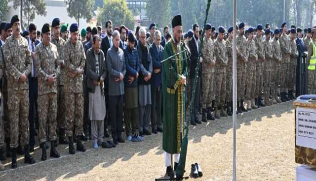 میر علی میں جام شہادت نوش کرنیوالے میجر حمزہ اسرار شہید کی نماز جنازہ ادا